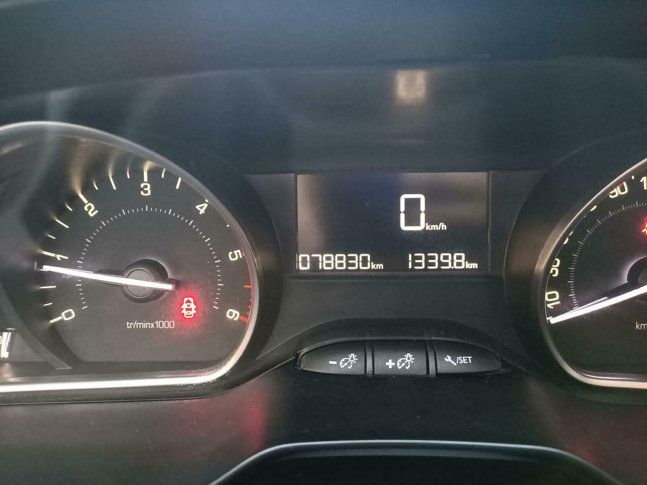 Peugeot 208 (o) 5p Active Bluehdi 73kw (100cv) - Foto 2