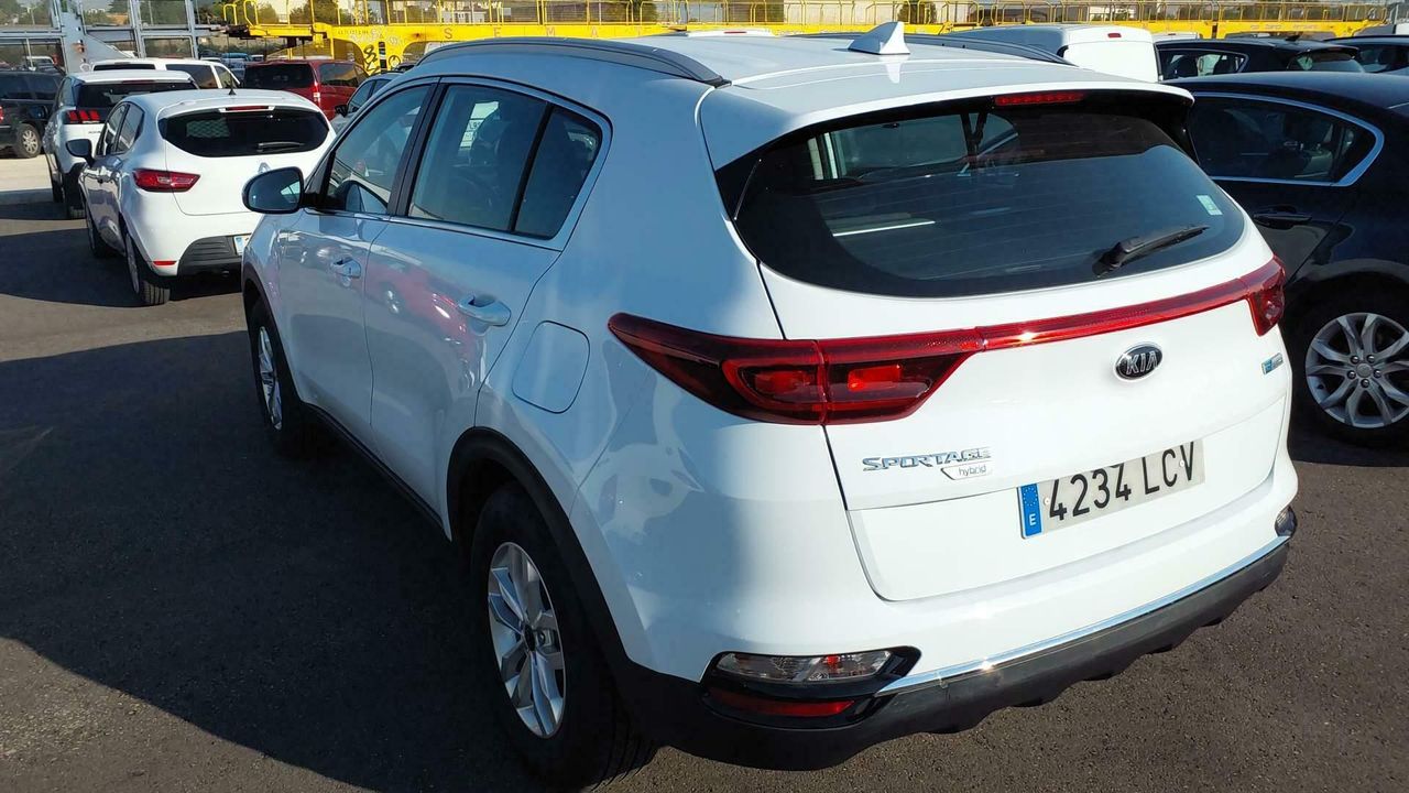 Kia Sportage 1.6 Mhev Concept 100kw (136cv) 4x2 - Foto 2
