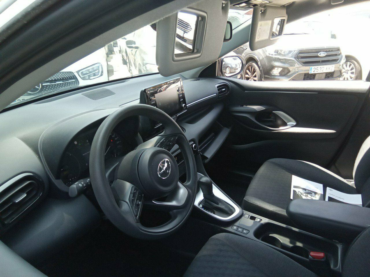 Toyota Yaris 1.5 120h Business Plus - Foto 2