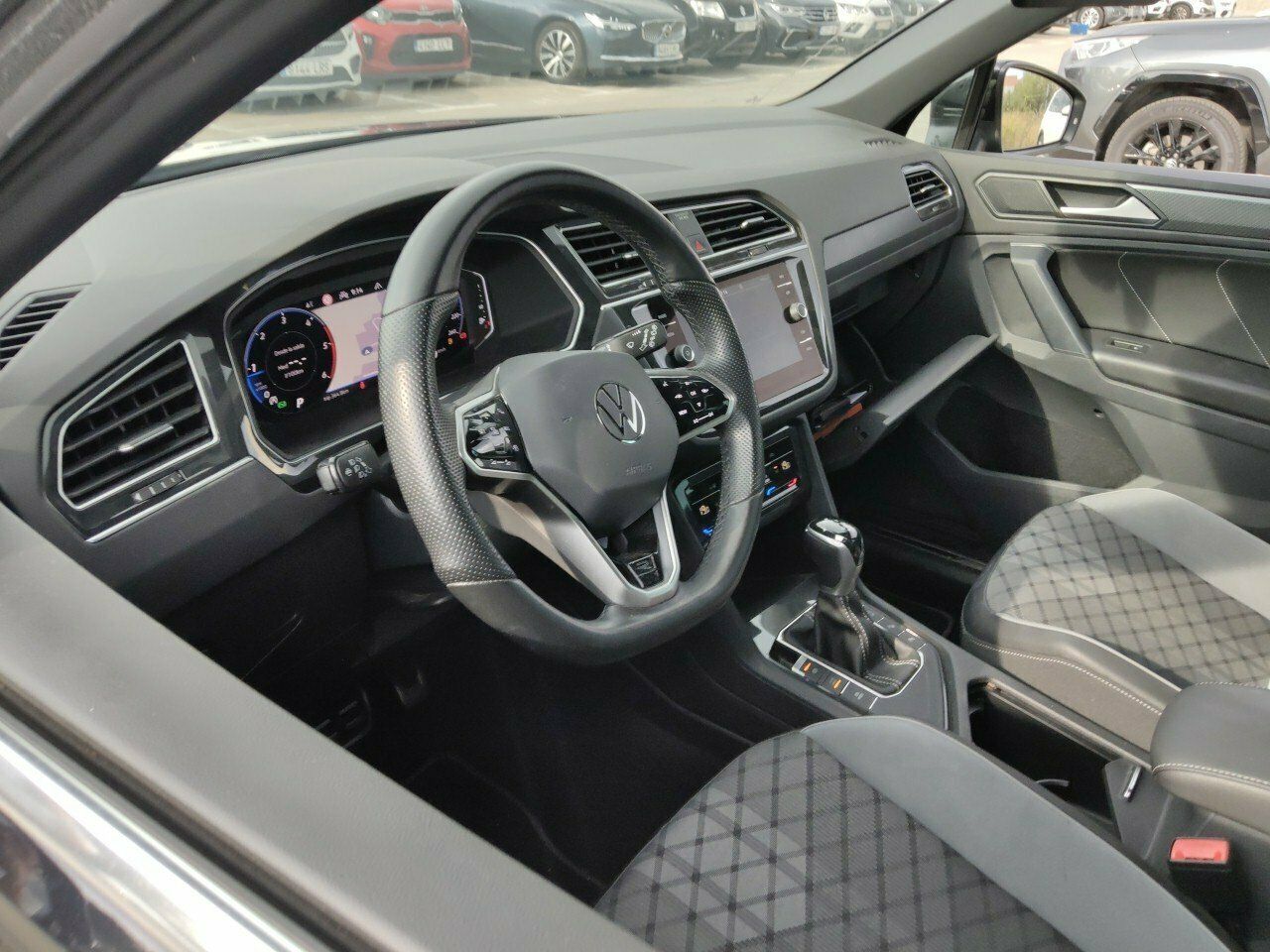 Volkswagen Tiguan R-line 2.0 Tdi 110kw (150cv) Dsg - Foto 2