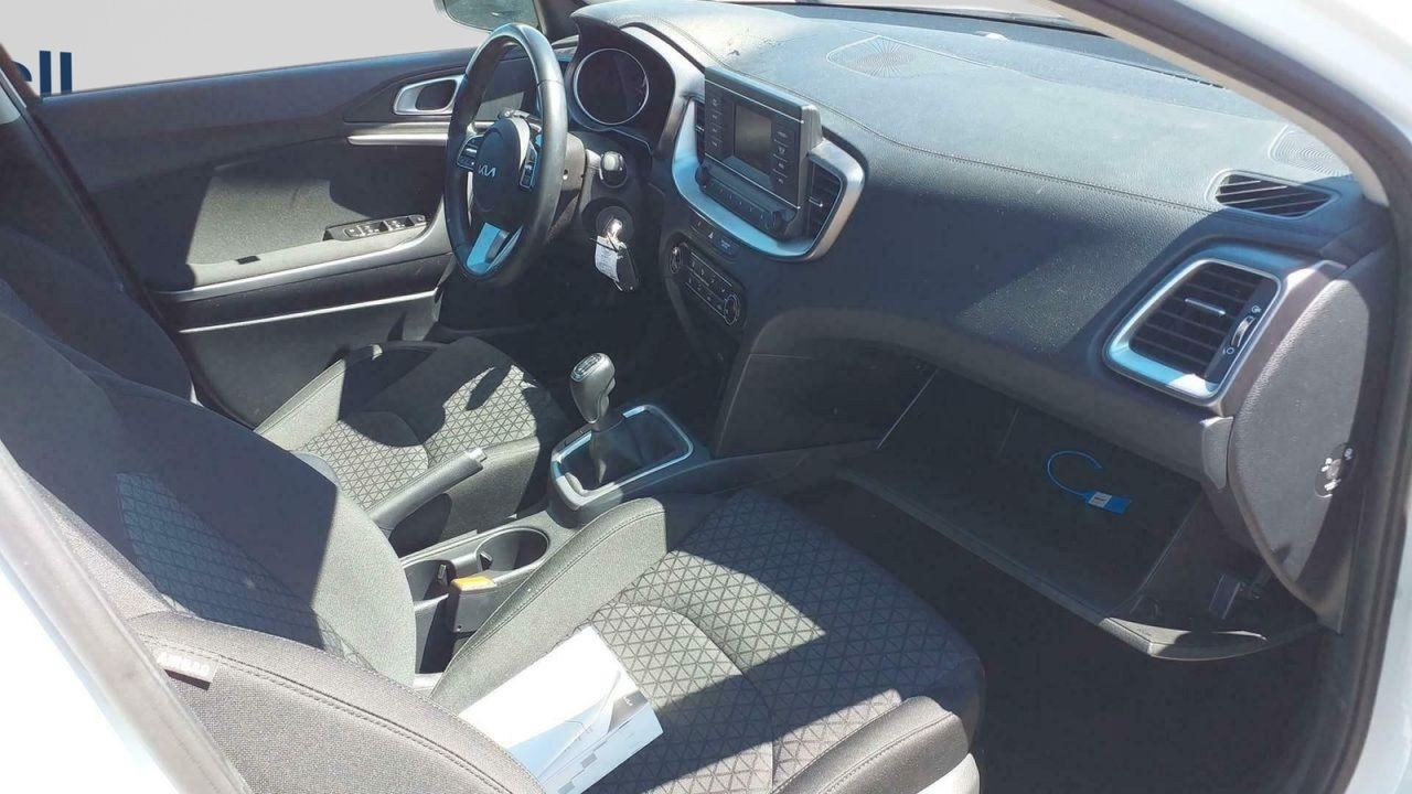 Kia Ceed 1.0 T-gdi 74kw (100cv) Concept - Foto 2