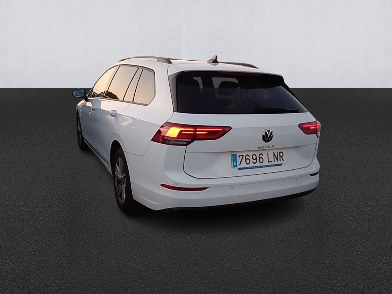 Volkswagen Golf Life 1.5 Tsi 96kw (130cv) Variant - Foto 2