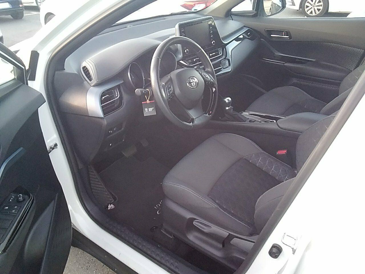 Toyota C-hr 1.8 125h Advance - Foto 2