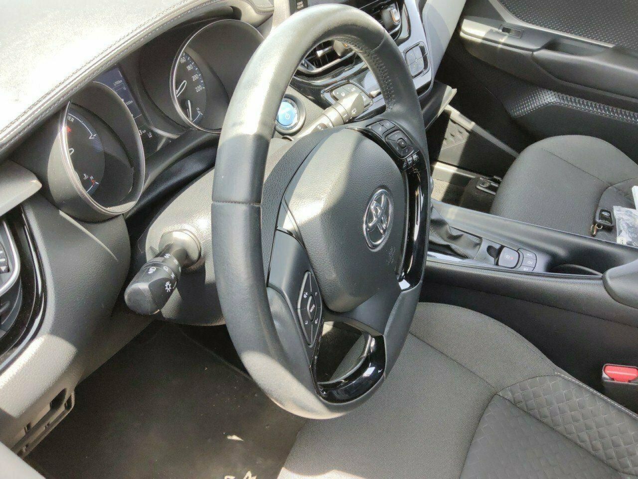 Toyota C-hr 1.8 125h Active - Foto 2