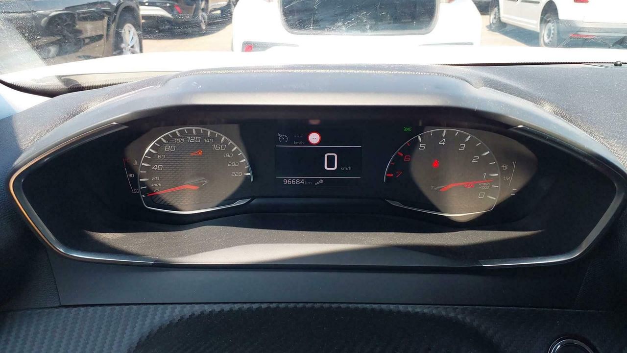 Peugeot 2008 Allure Bluehdi 81kw (110cv) - Foto 2