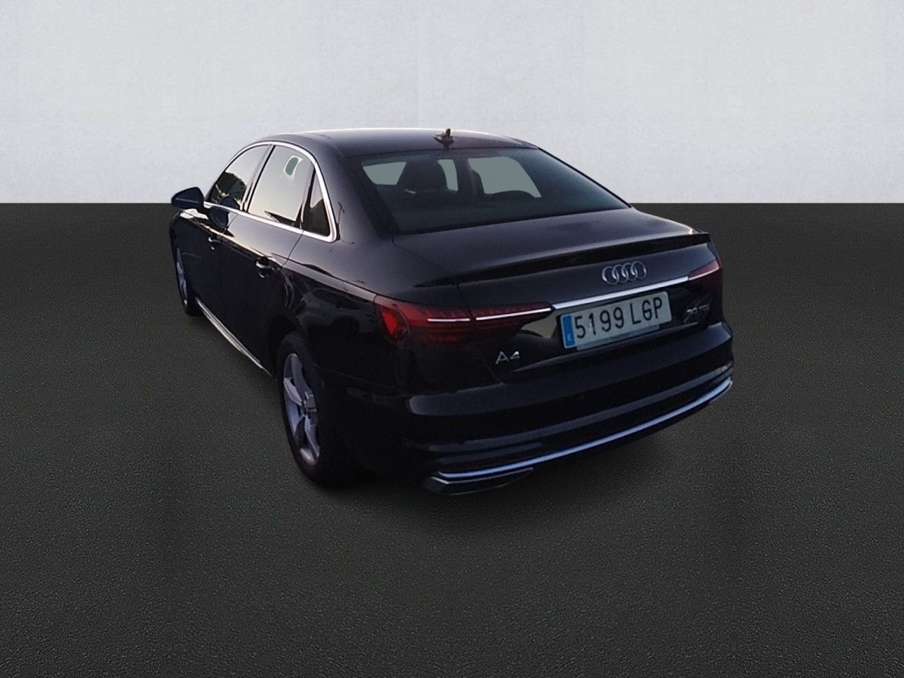 Audi A4 Advanced 30 Tdi 100kw (136cv) S Tronic - Foto 2