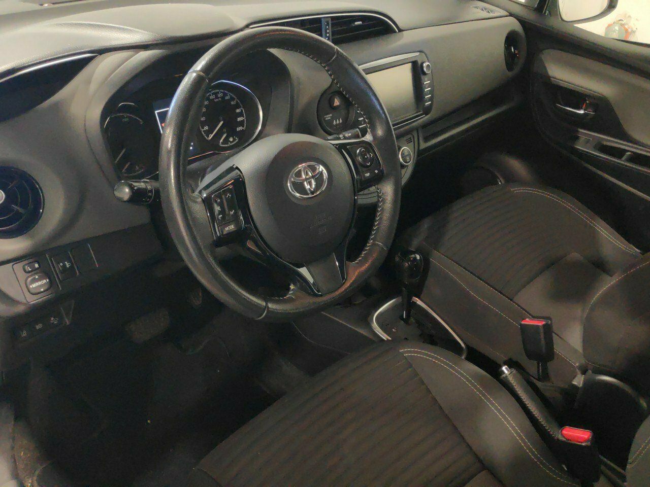 Toyota Yaris 1.5 100h Active - Foto 2