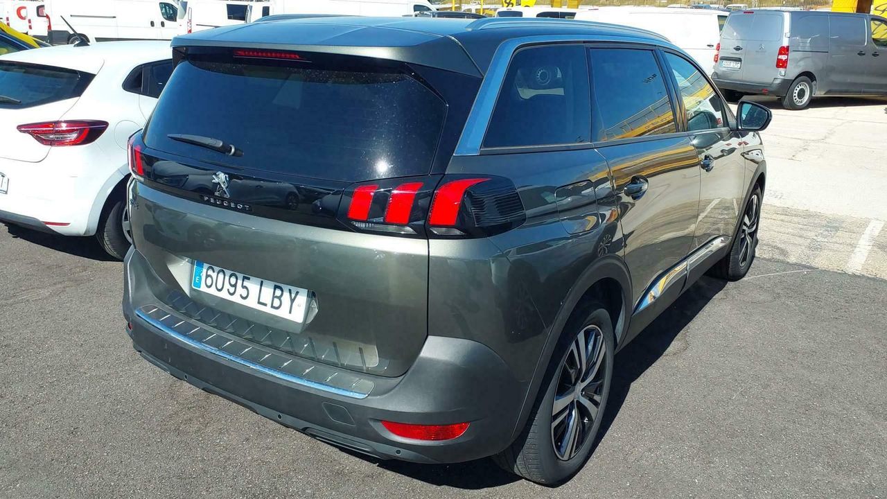 Peugeot 5008 Allure Bluehdi 96kw (130cv) S&s Eat8 - Foto 2