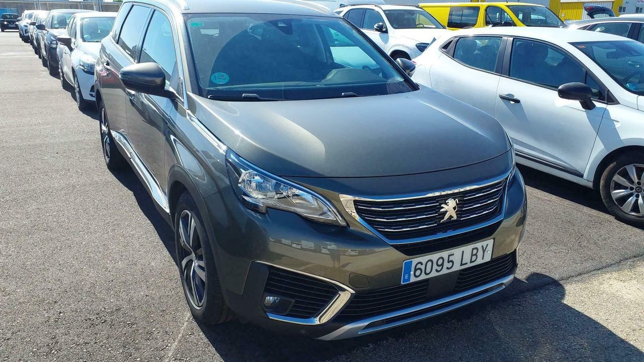 Peugeot 5008 Allure Bluehdi 96kw (130cv) S&s Eat8 - Foto 2