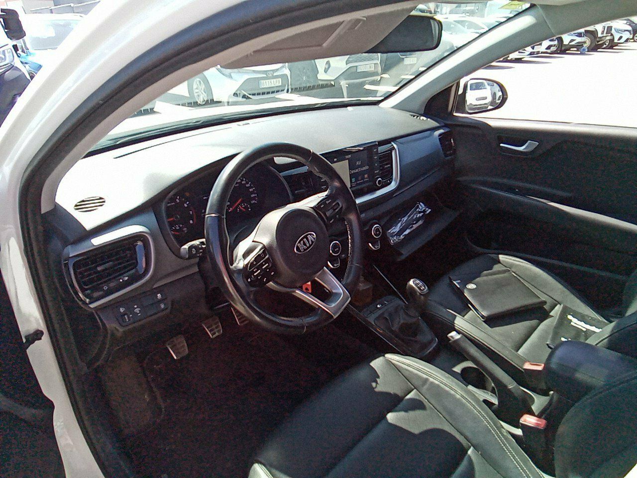 Kia Stonic 1.0 T-gdi 74kw (100cv) Black Edition - Foto 2