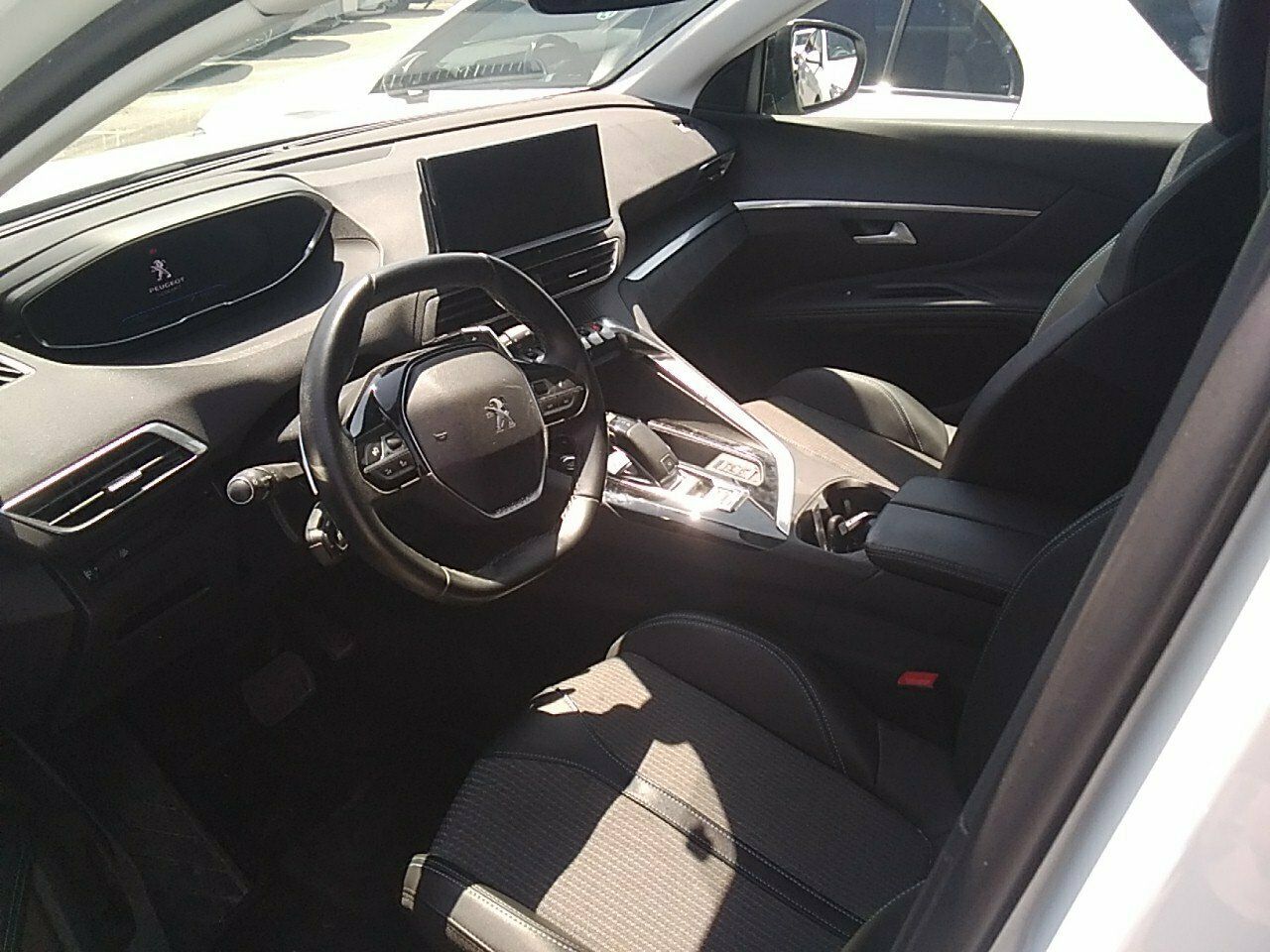 Peugeot 3008 1.5 Bluehdi 96kw (130cv) S&s Allure Eat8 - Foto 2