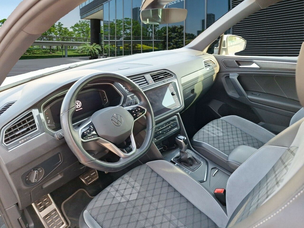 Volkswagen Tiguan R-line 2.0 Tdi 110kw (150cv) Dsg - Foto 2
