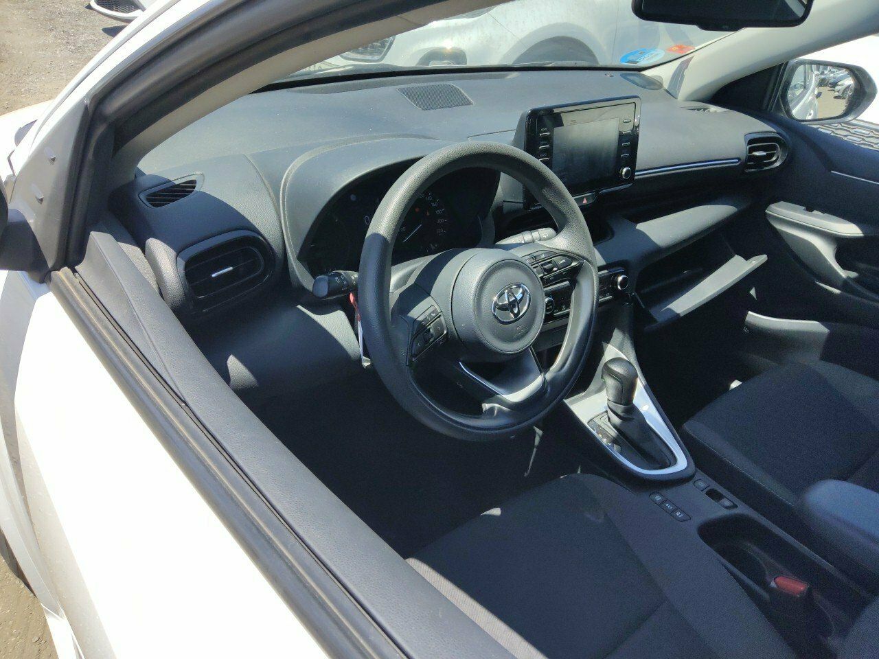 Toyota Yaris 1.5 120h Business Plus - Foto 2