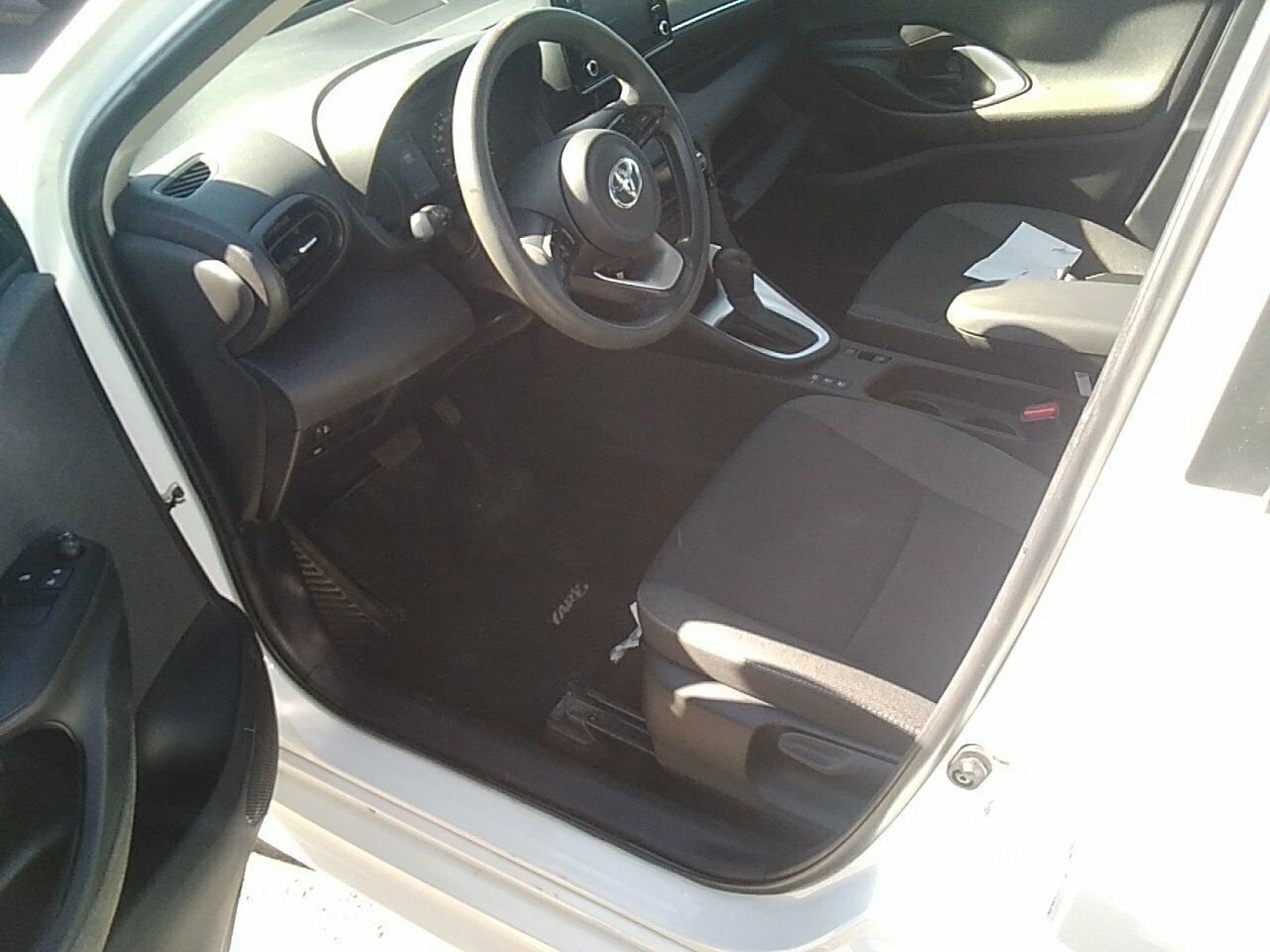 Toyota Yaris 1.5 120h Business Plus - Foto 2