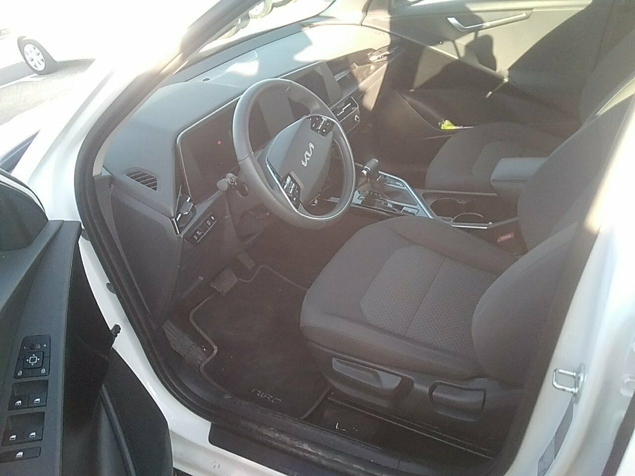 Kia Niro 1.6 Gdi Hev 104kw (141cv) Concept - Foto 2