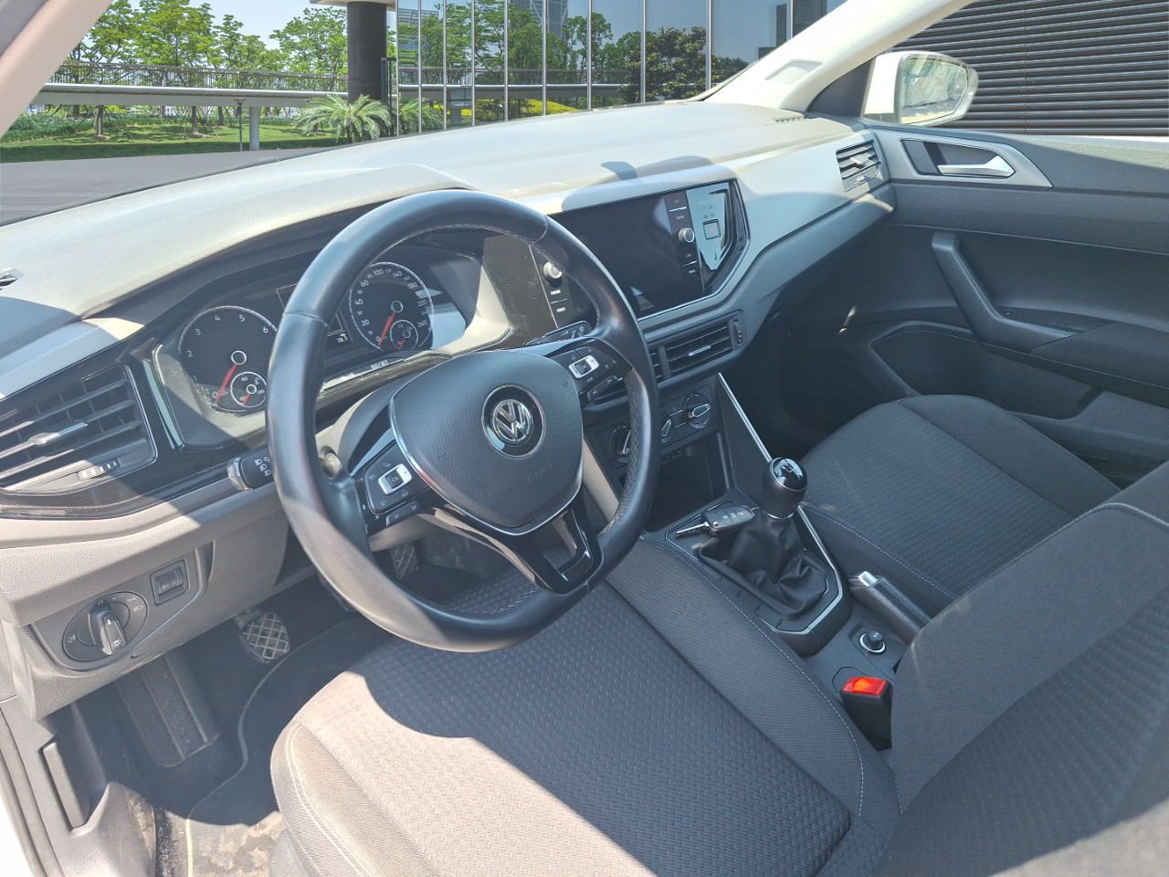 Volkswagen Polo Advance 1.0 59kw (80cv) - Foto 2
