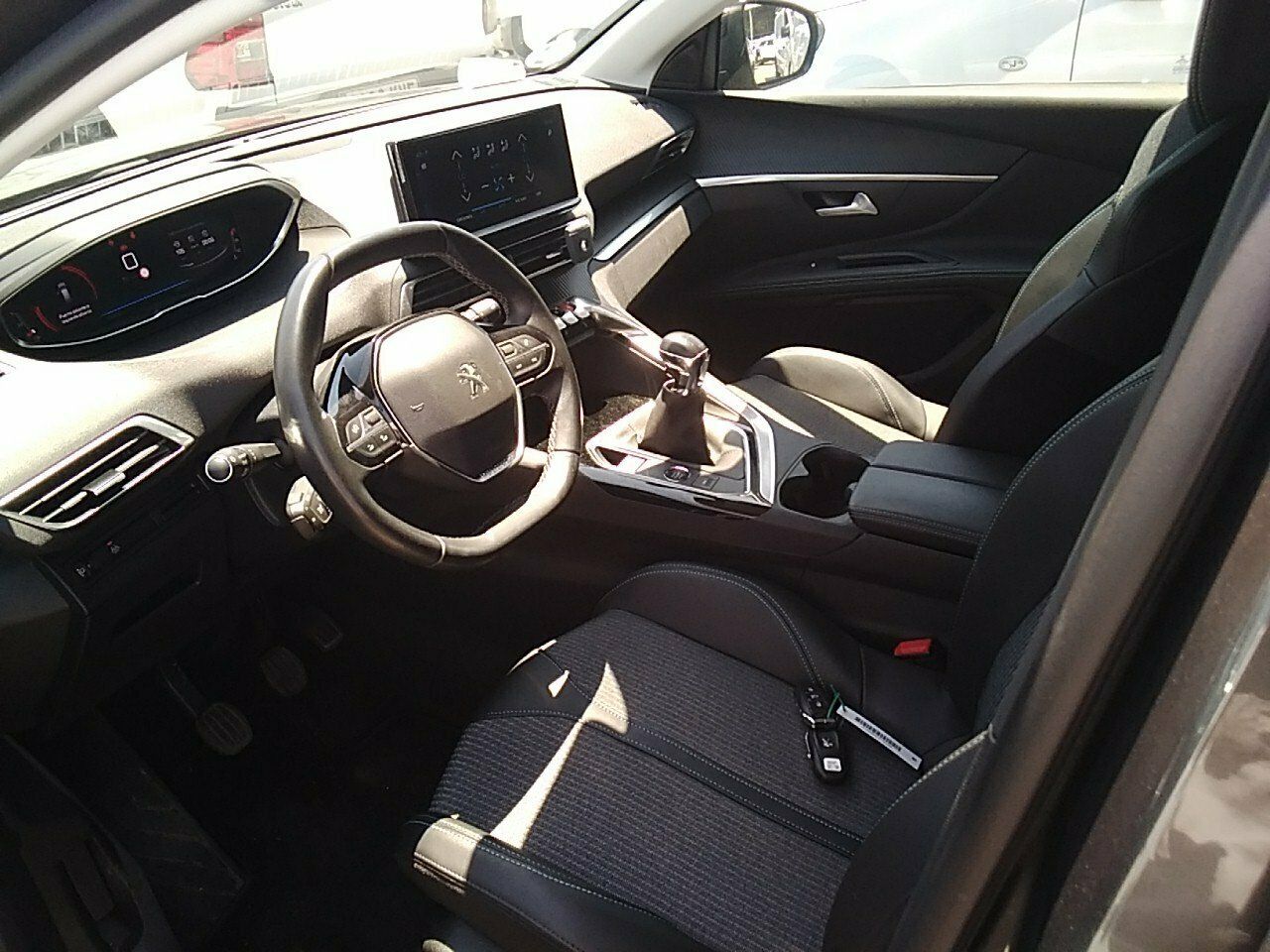 Peugeot 5008 1.5 Bluehdi 96kw (130cv) S&s Allure - Foto 2
