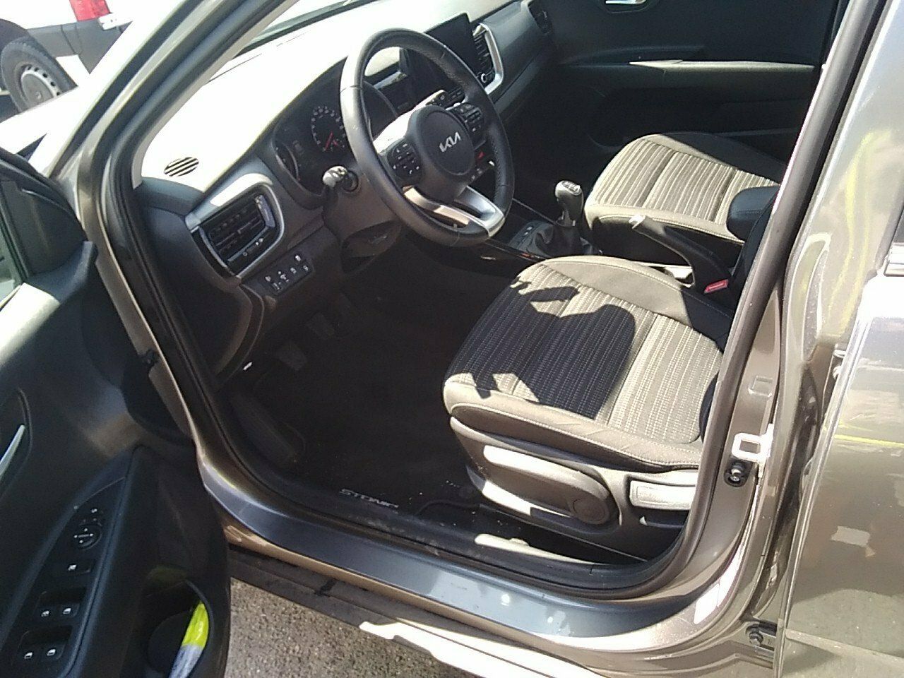 Kia Stonic 1.0 T-gdi 74kw (100cv) Mhev Mt Drive - Foto 2
