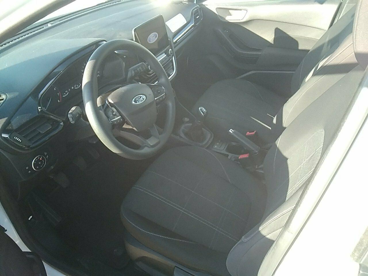 Ford Fiesta 1.1 Ti-vct 55kw (75cv) Trend 5p - Foto 2