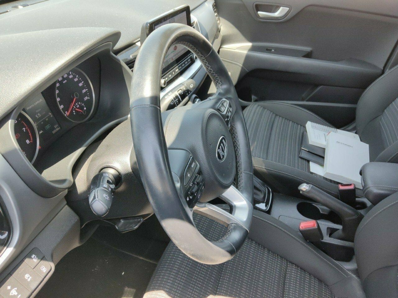 Kia Stonic (o) 1.0 T-gdi 88kw (120cv) Mhev Drive Dc - Foto 2