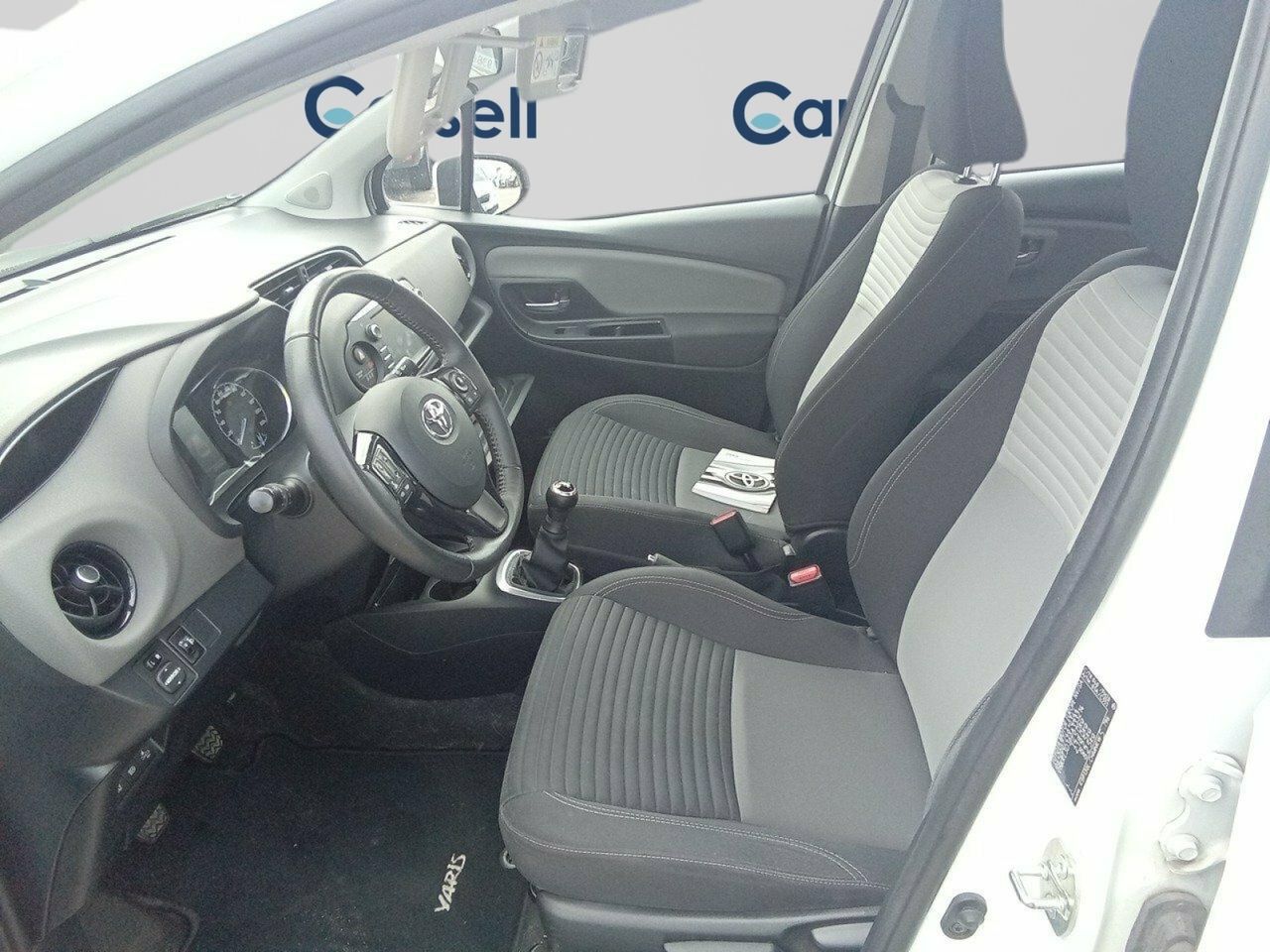Toyota Yaris 1.0 70 Active - Foto 2