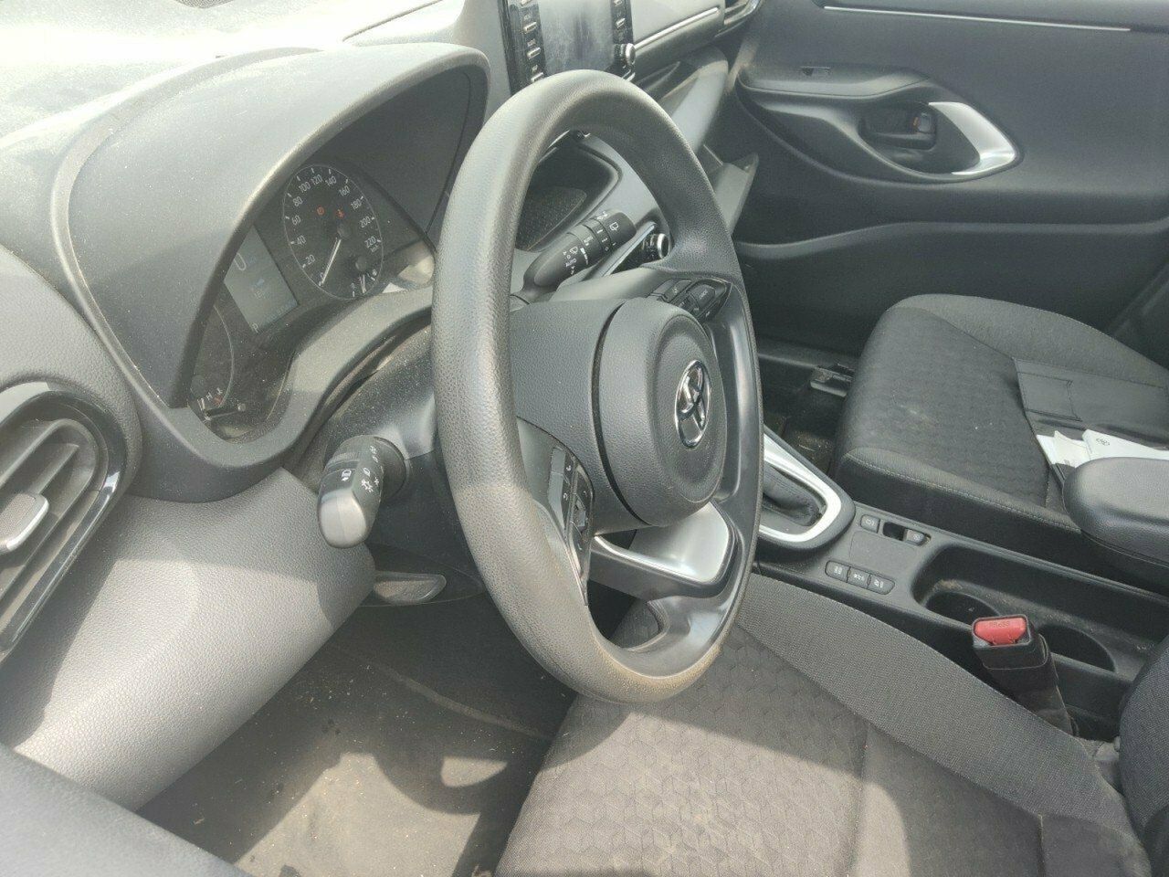Toyota Yaris 1.5 120h Business Plus - Foto 2
