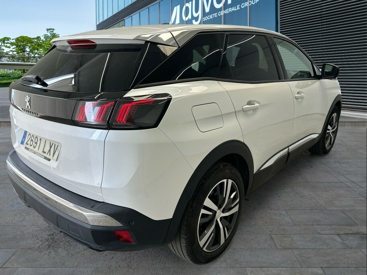 Peugeot 3008 1.5 Bluehdi 96kw (130cv) S&s Allure Eat8 - Foto 2