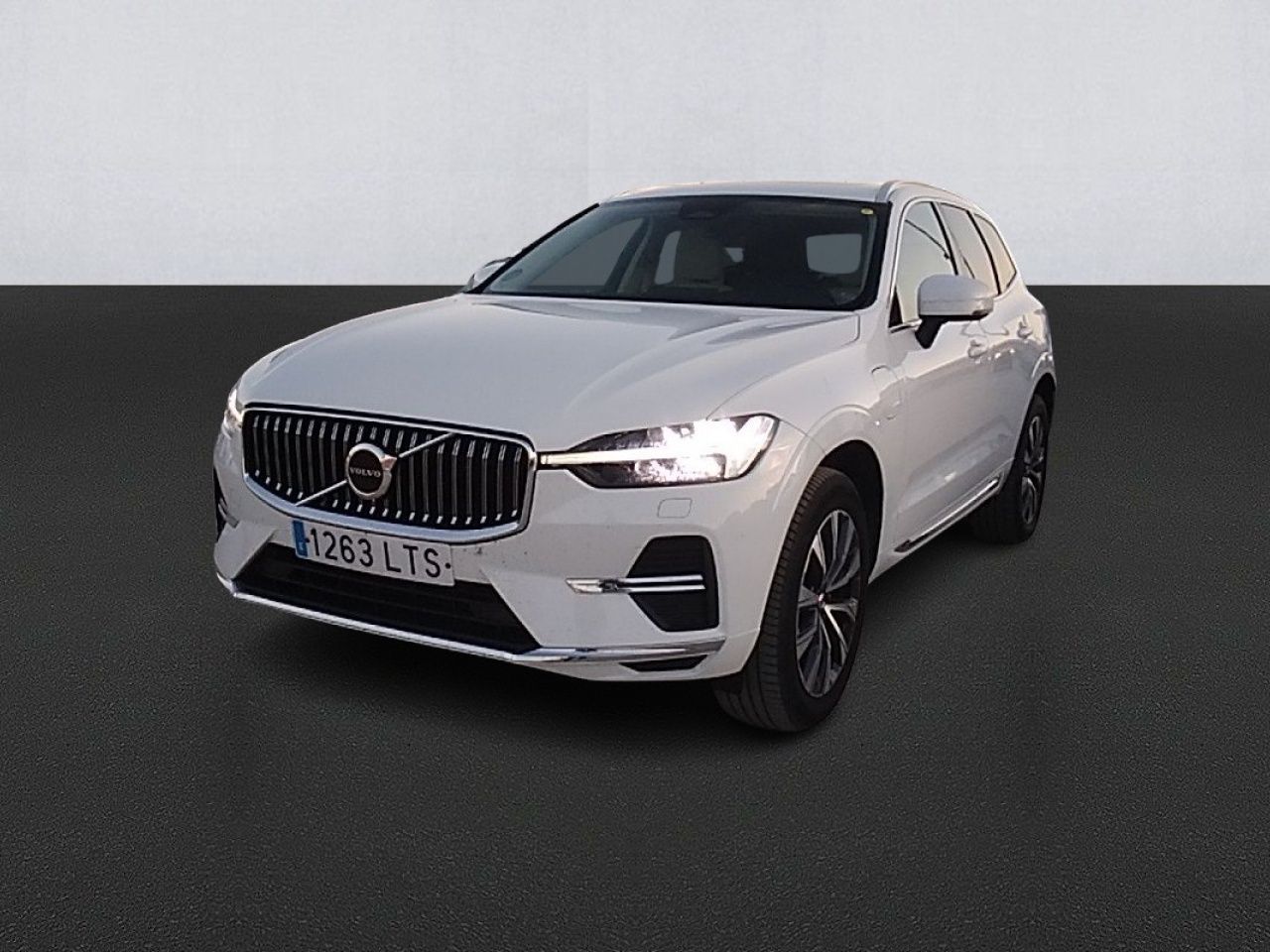 Volvo Xc60 2.0 T6 Awd Recharge Inscription Auto - Foto 2