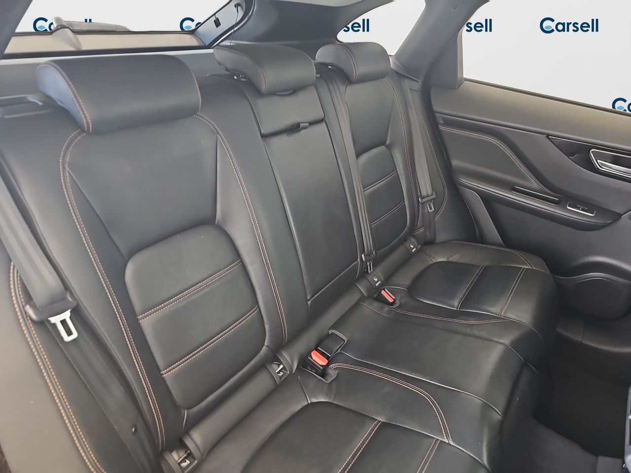 Jaguar F-Pace 2.0L i4D AWD Manual R-Sport - Foto 2