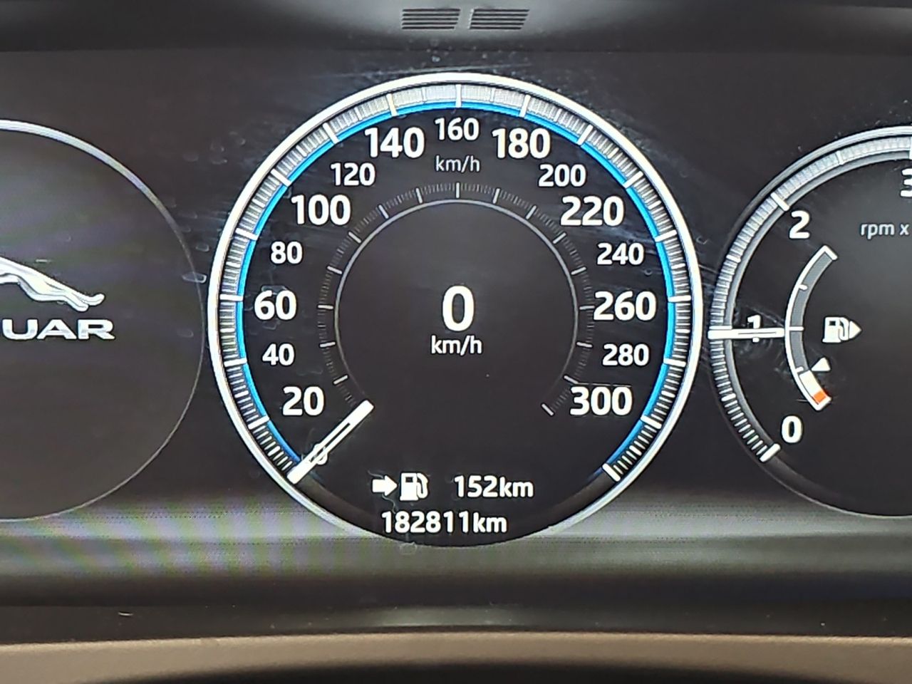 Jaguar F-Pace 2.0L i4D AWD Manual R-Sport - Foto 2