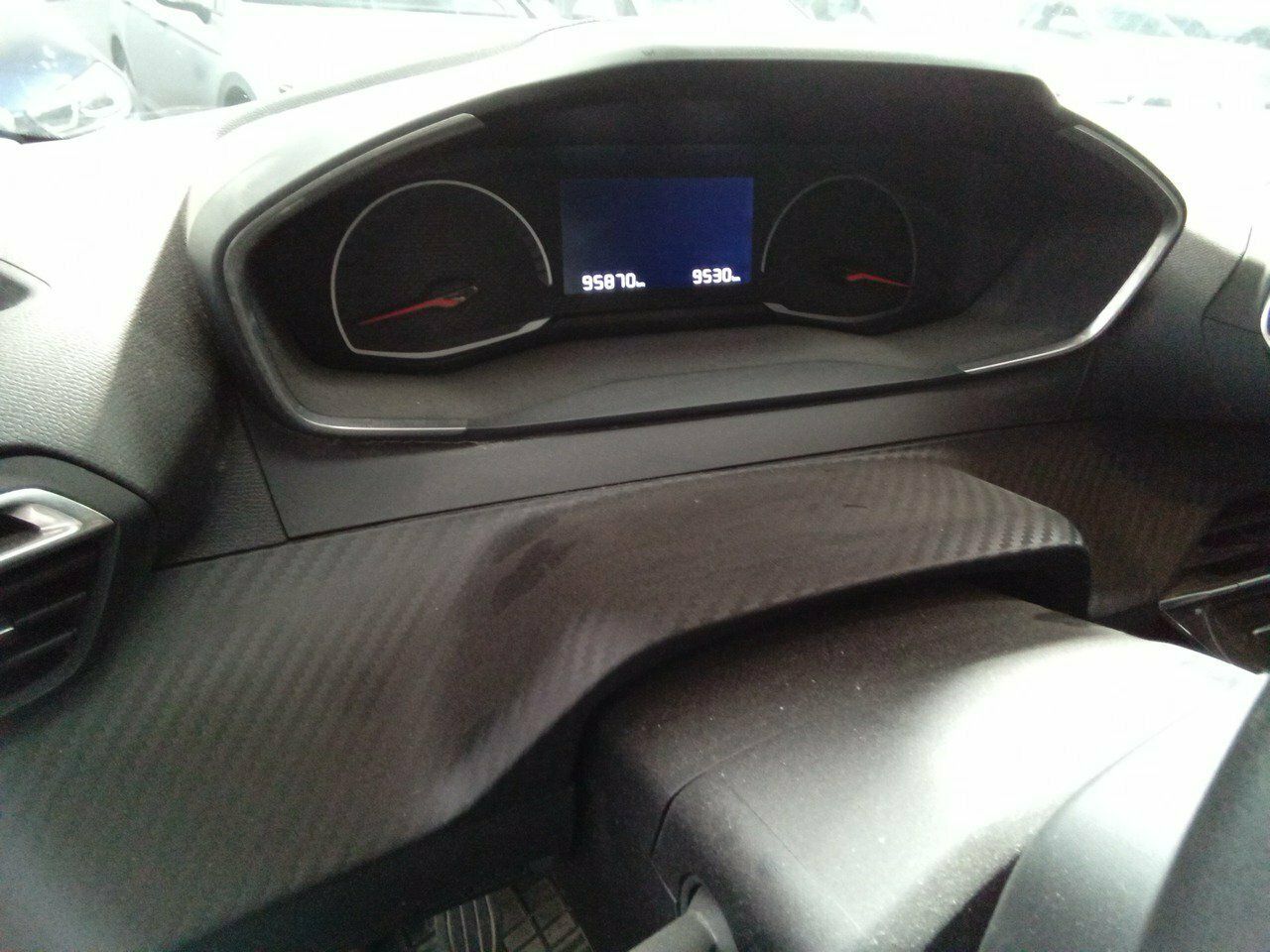 Peugeot 208 Bluehdi 73kw (100cv) Active - Foto 2