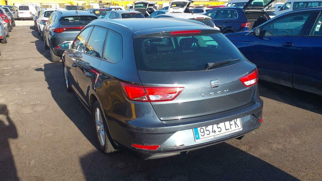 Seat Leon St 2.0 Tdi 110kw S&s Style Ed Nav - Foto 2
