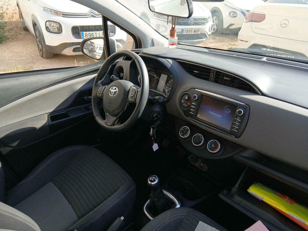 Toyota Yaris 1.0 70 Active - Foto 2