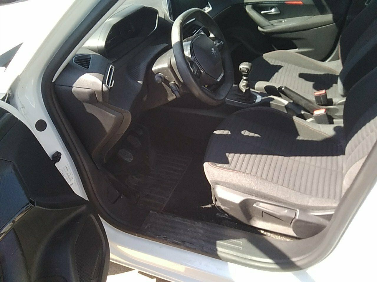 Peugeot 2008 Active Bluehdi 81kw (110cv) - Foto 2