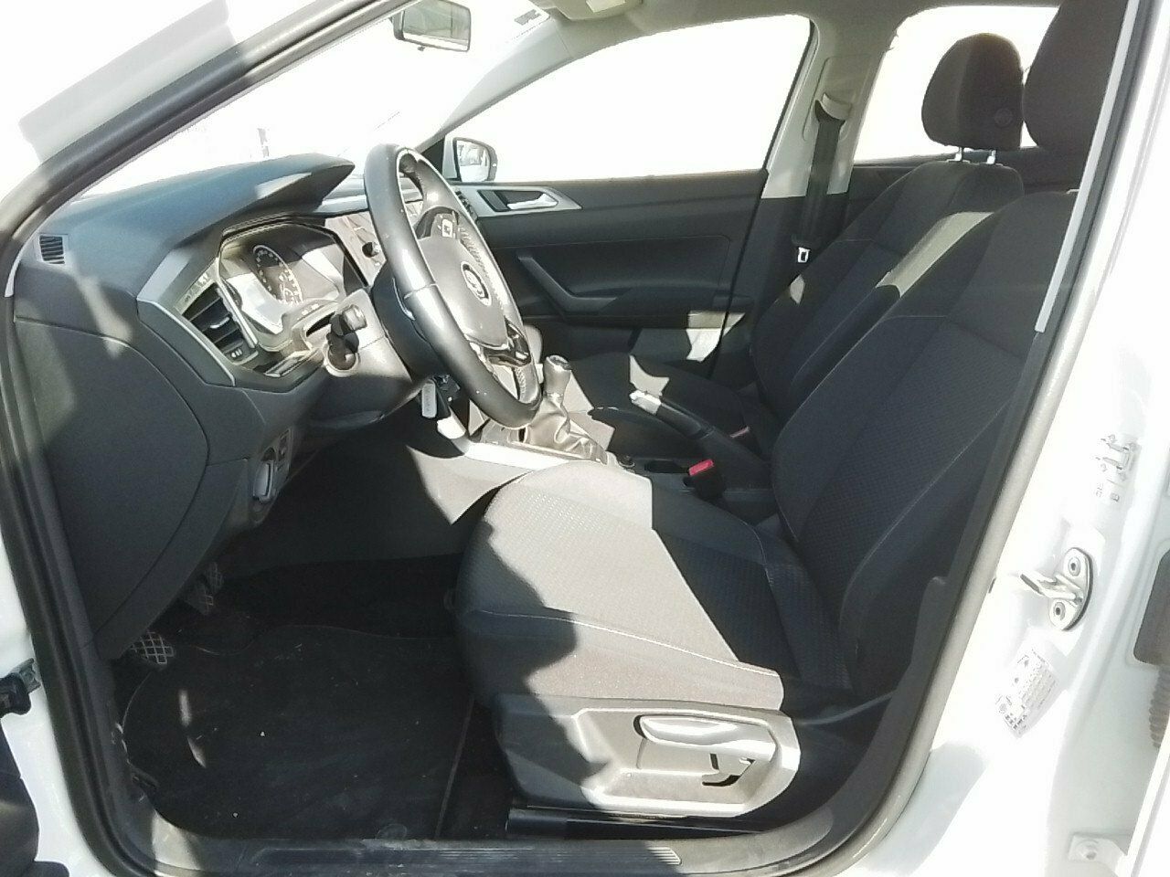 Volkswagen Polo Advance 1.0 59kw (80cv) - Foto 2