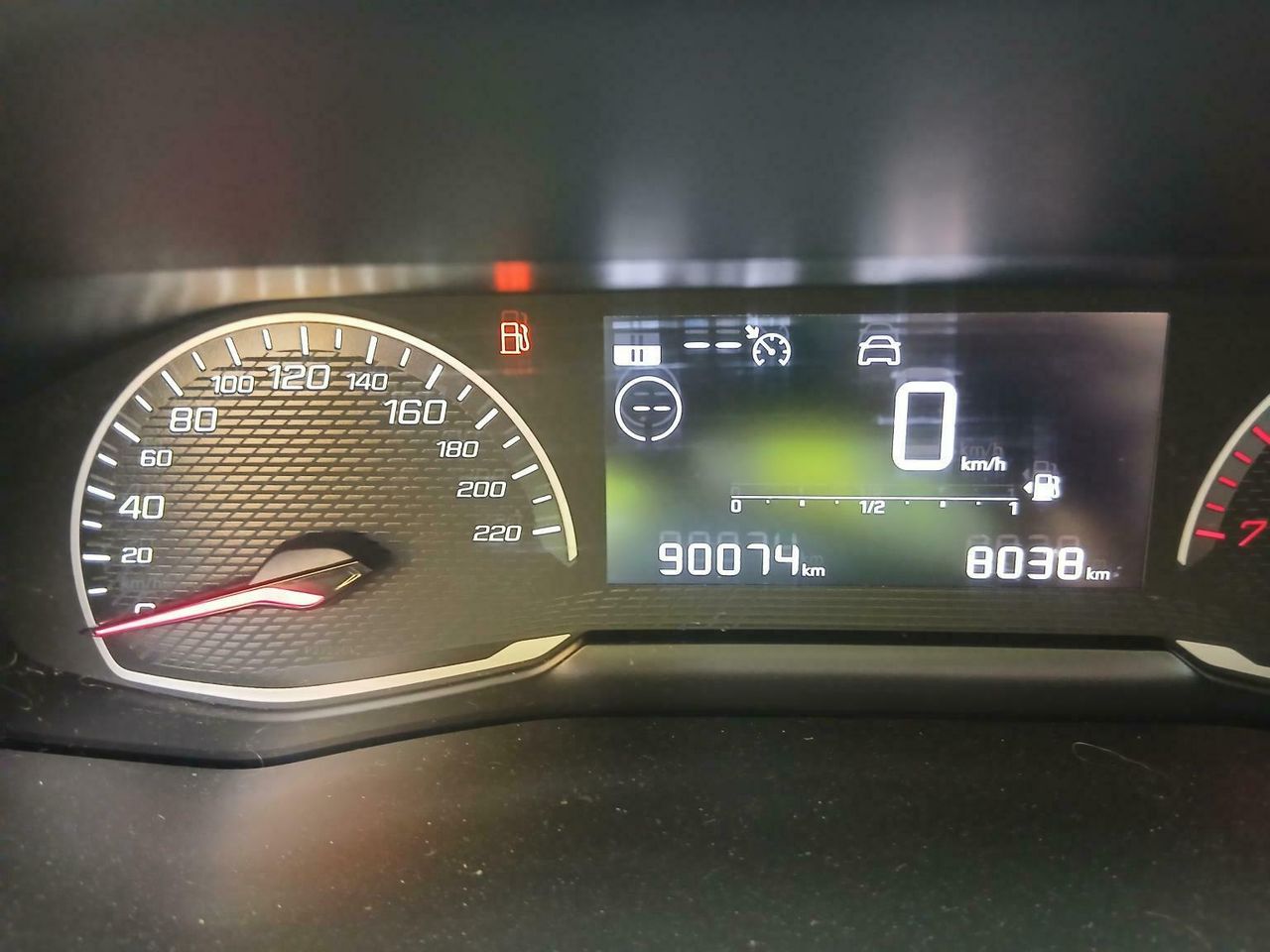 Peugeot 208 Bluehdi 73kw (100cv) Active - Foto 2