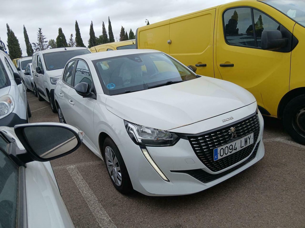 Peugeot 208 Bluehdi 73kw (100cv) Active - Foto 2