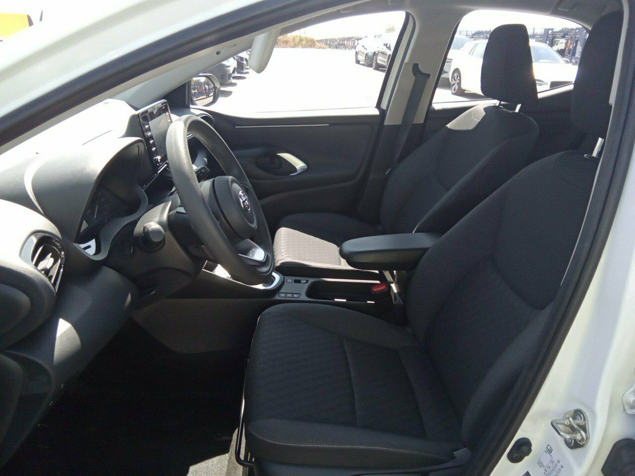 Toyota Yaris 1.5 120h Business Plus - Foto 2