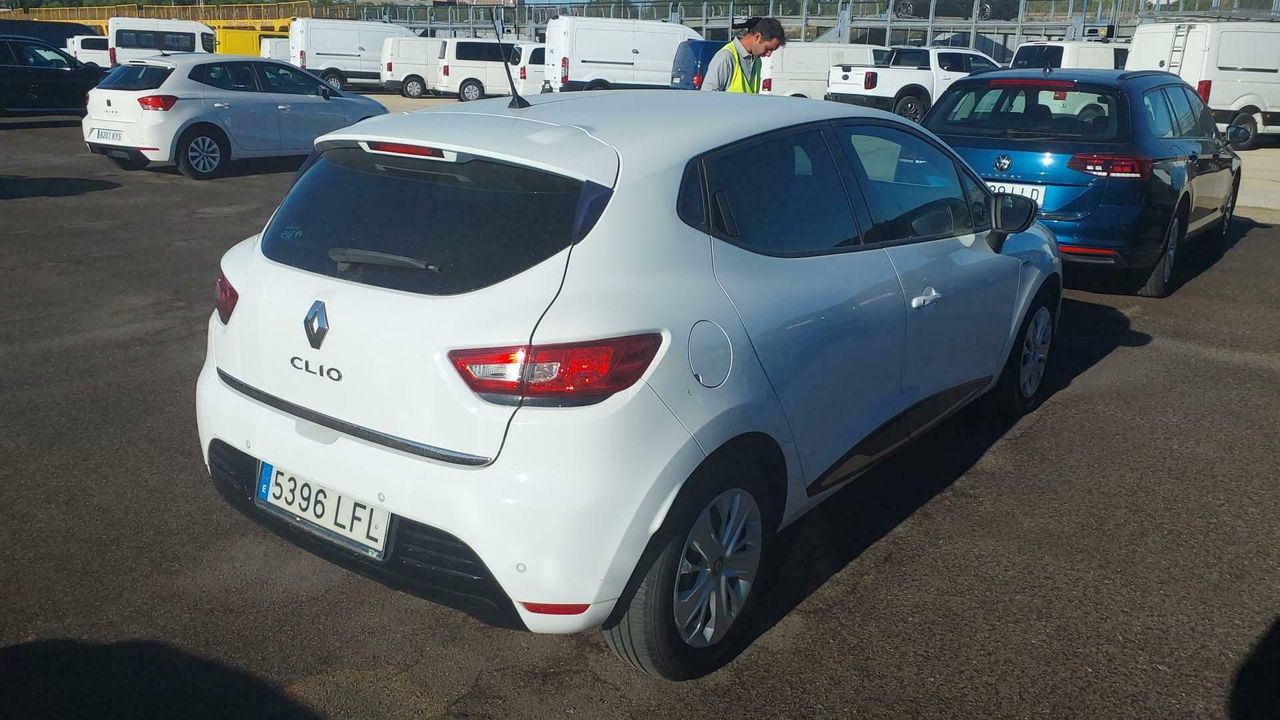 Renault Clio (o) Limited Dci 55kw (75cv) -18 - Foto 2