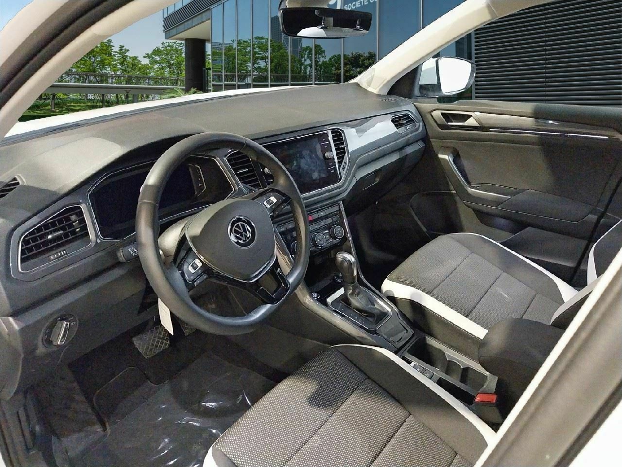 Volkswagen T-roc Sport 2.0 Tdi 110kw (150cv) Dsg - Foto 2
