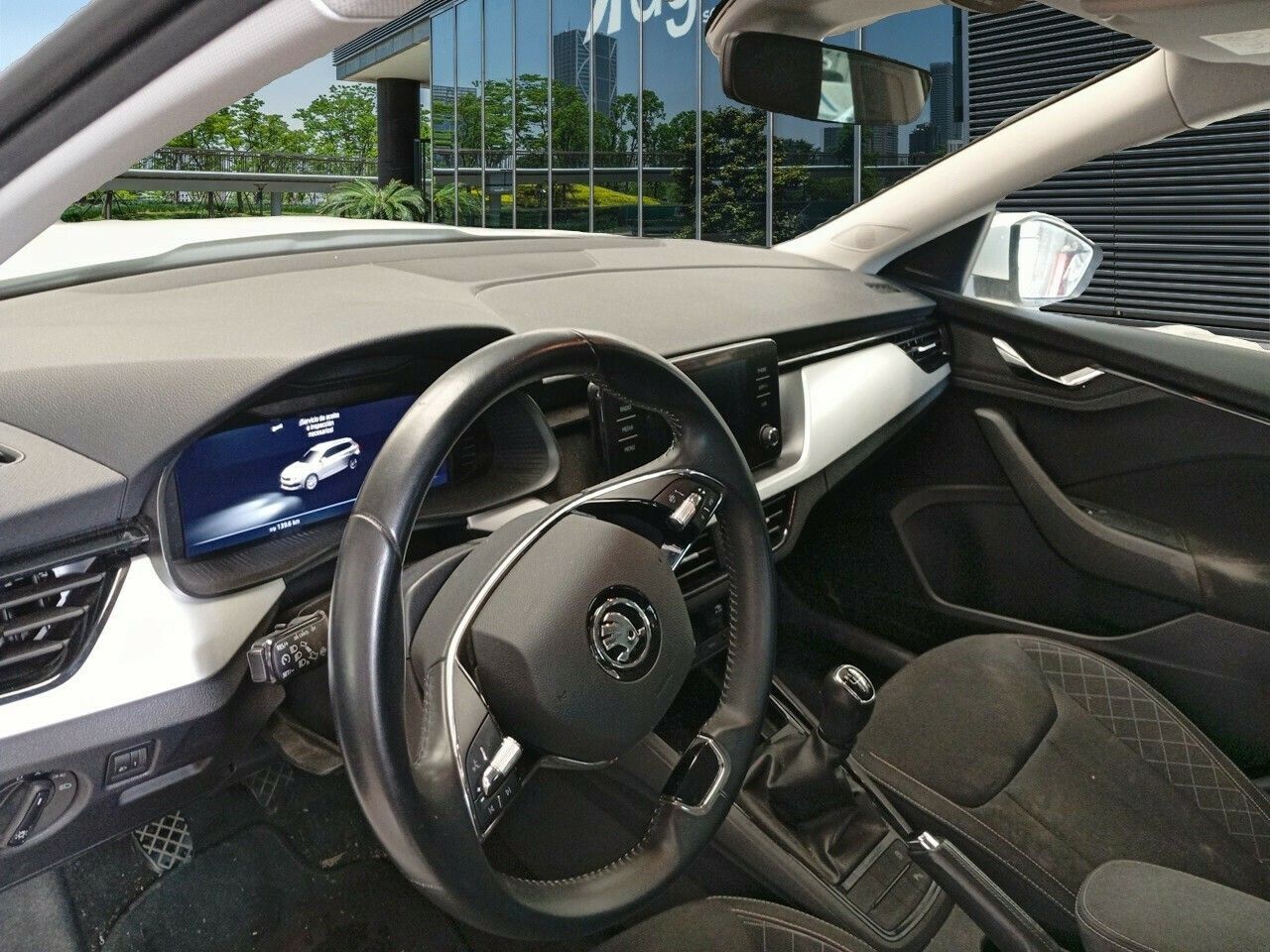 Skoda Kamiq 1.0 Tsi 81kw (110cv) Emotion - Foto 2
