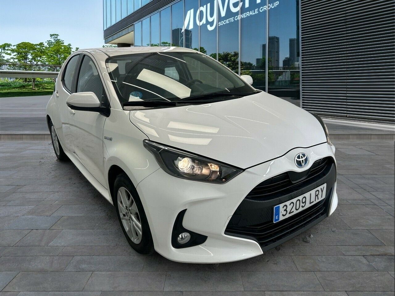 Toyota Yaris 1.5 120h Business Plus - Foto 2