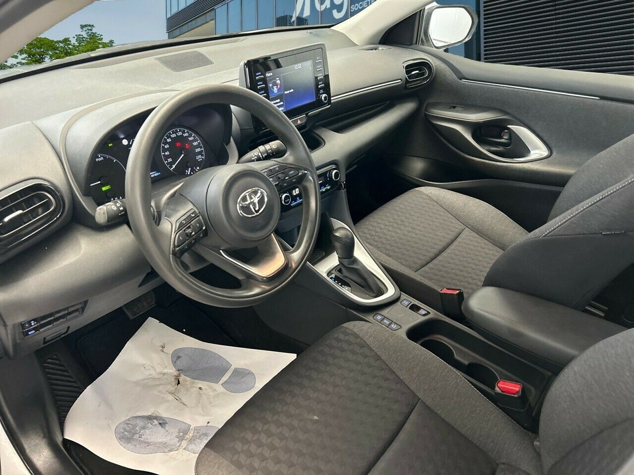 Toyota Yaris 1.5 120h Business Plus - Foto 2