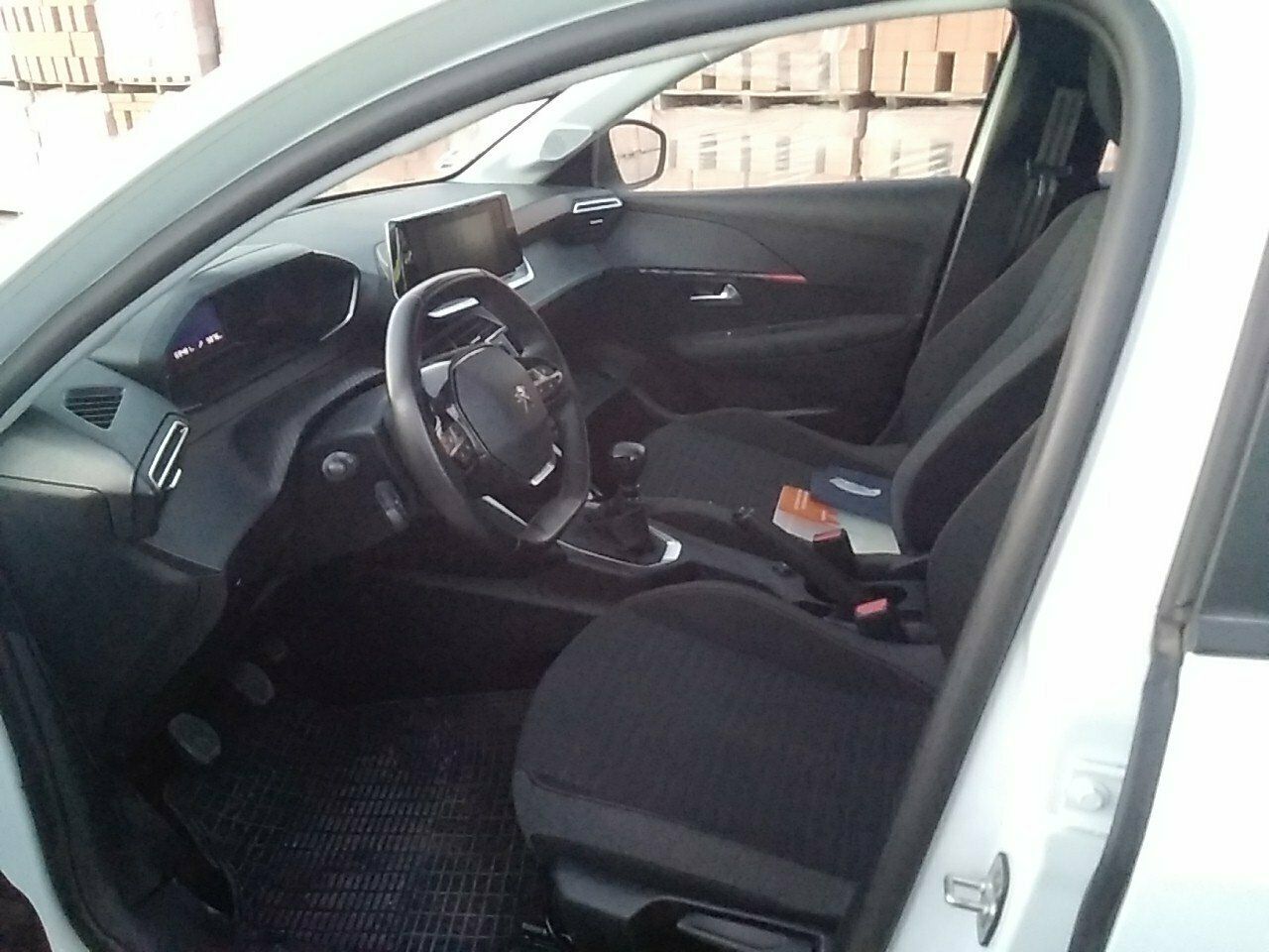 Peugeot 208 Bluehdi 73kw (100cv) Active - Foto 2