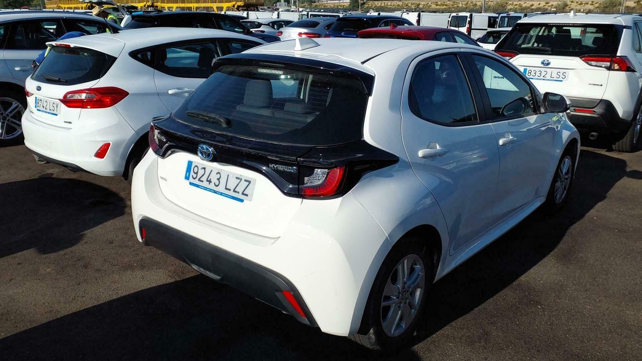 Toyota Yaris 1.5 120h Business Plus - Foto 2