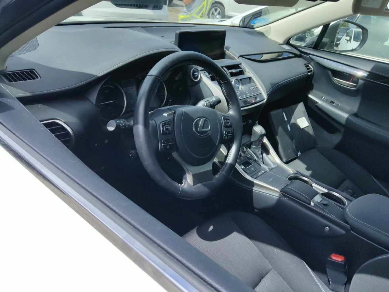 Lexus Nx 2.5 300h Business Navigation 2wd - Foto 2