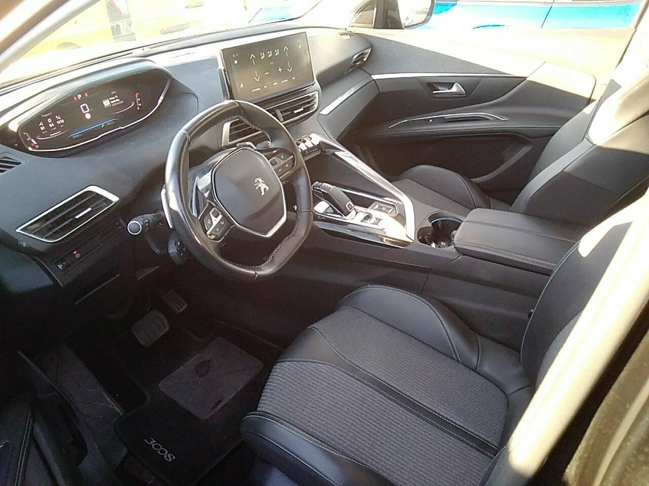 Peugeot 3008 1.5 Bluehdi 96kw S&s Allure Pack Eat8 - Foto 2