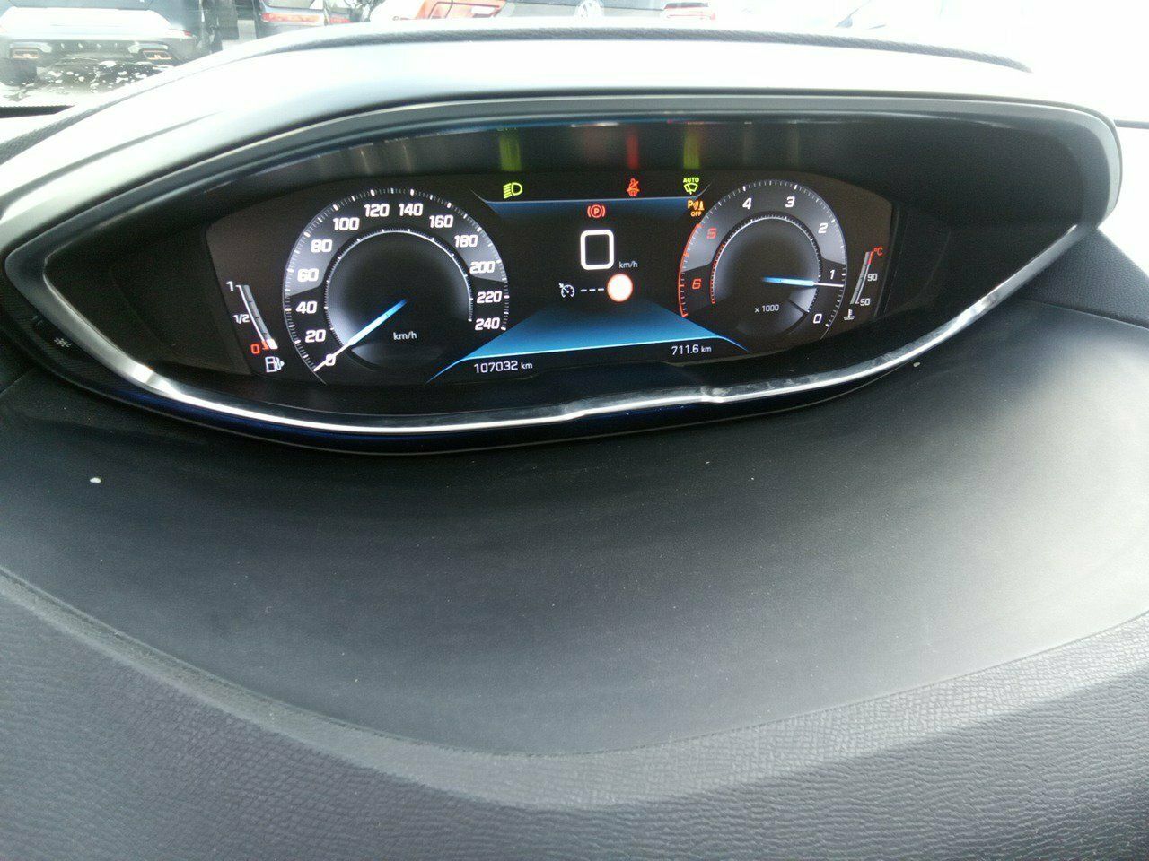 Peugeot 3008 1.5 Bluehdi 96kw (130cv) S&s Allure - Foto 2