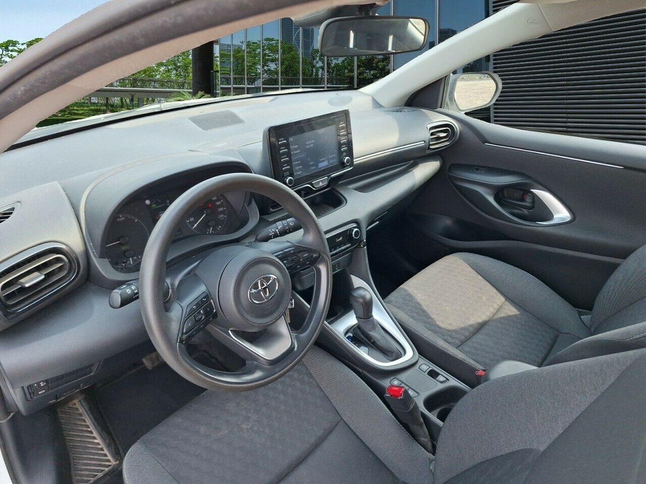 Toyota Yaris 1.5 120h Business Plus - Foto 2