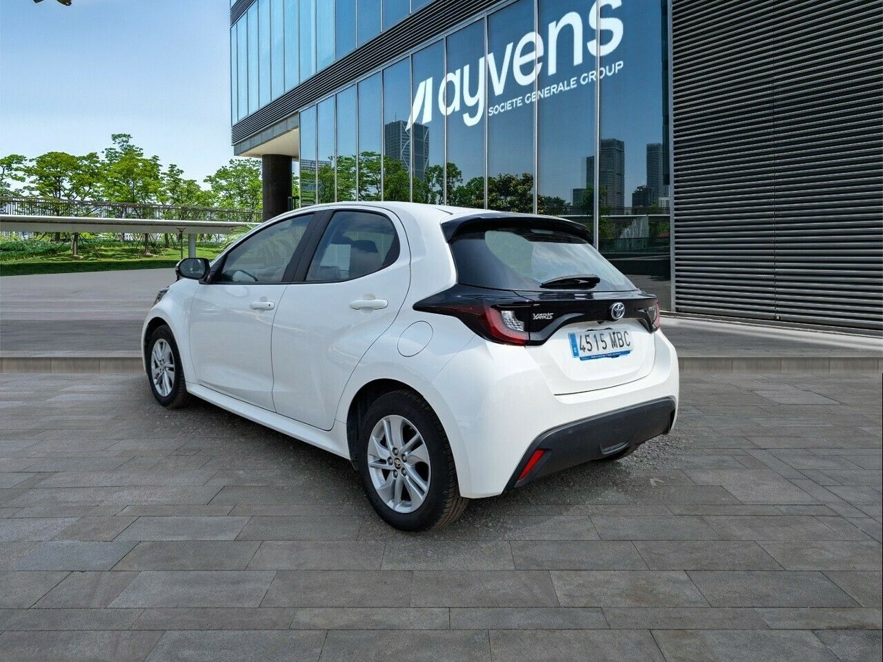 Toyota Yaris 1.5 120h Business Plus - Foto 2
